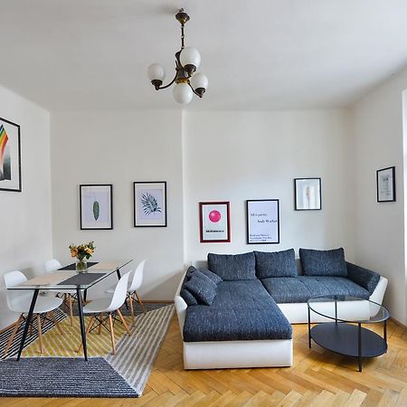 Old Town Sq. Apartment Prag Exteriör bild