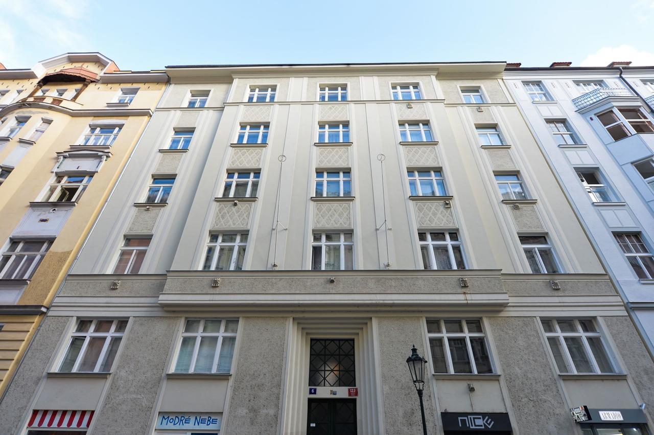 Old Town Sq. Apartment Prag Exteriör bild