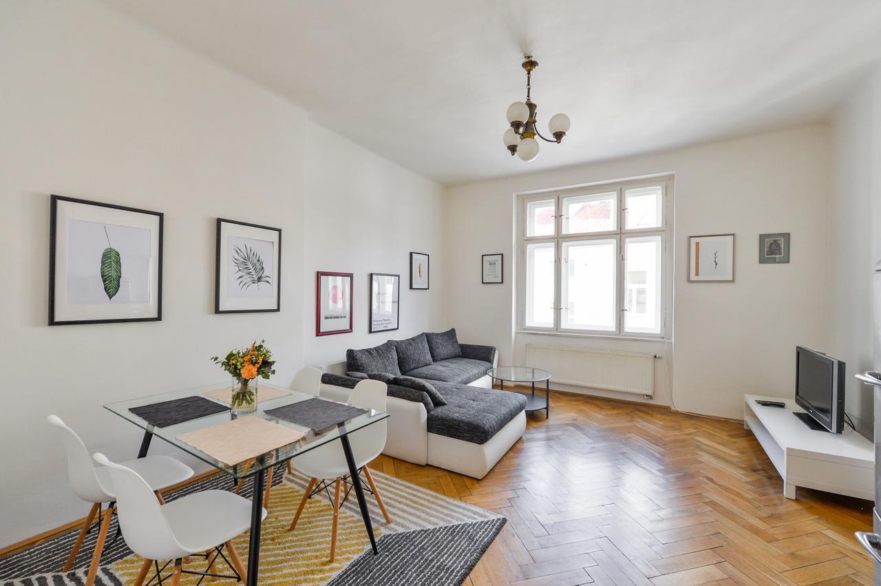 Old Town Sq. Apartment Prag Exteriör bild